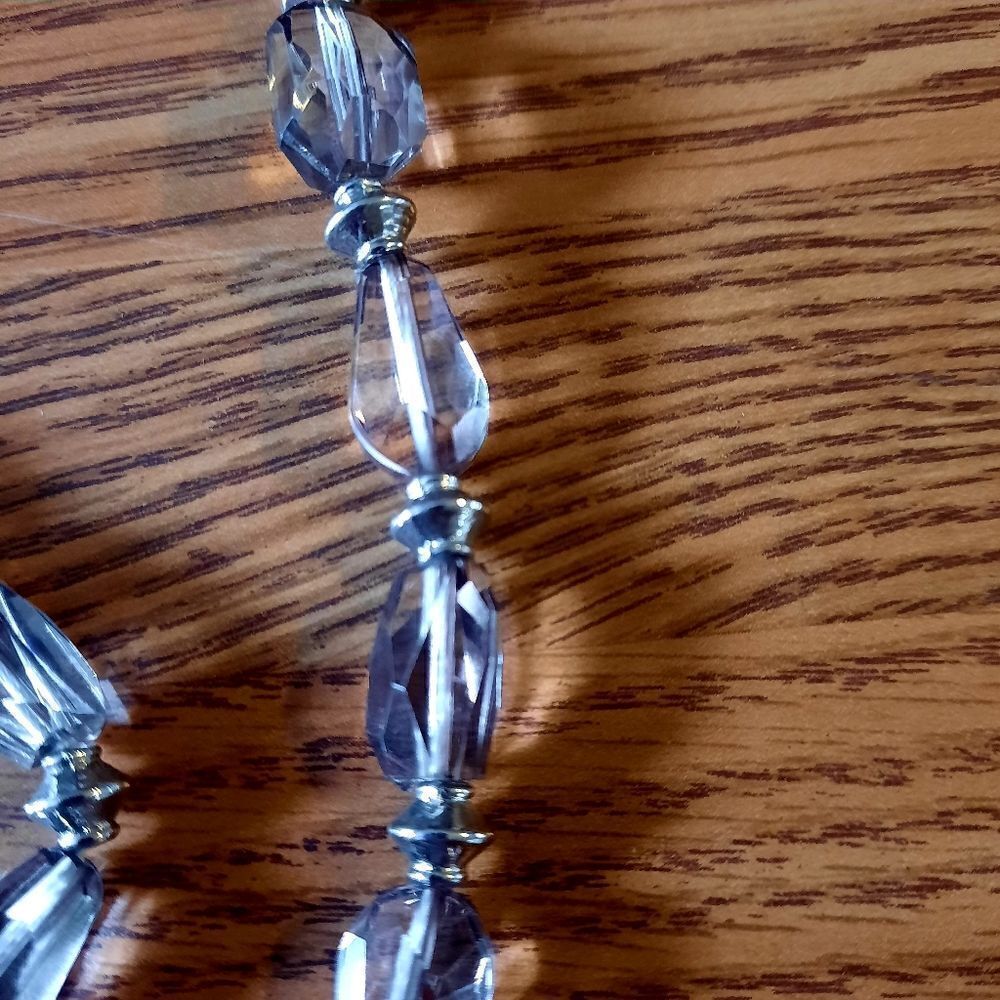 BANANA REPUBLIC Faceted Bead Necklace MINIMALIST! - Picture 3 of 6